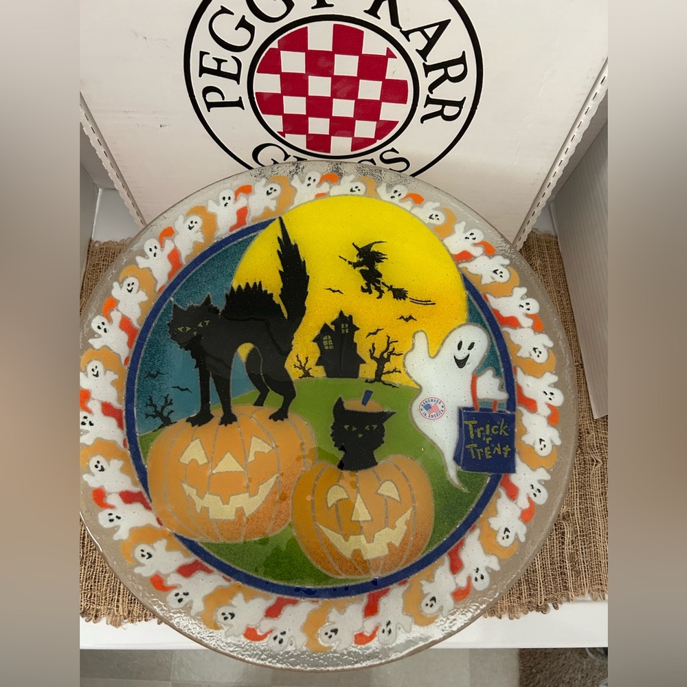 Peggy Karr Halloween Fused Glass 13 3/4” Plate. Black Cats, Ghosts. New Retired